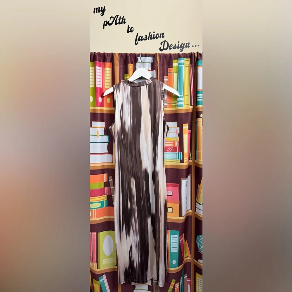 Patterned Sleeveless Bodycon Midi Dress - Picture 2 of 5